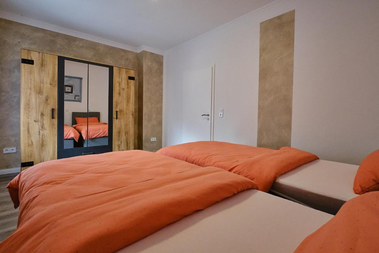 Ferienwohnung Mitten Im Pott บอททรอพ ภายนอก รูปภาพ