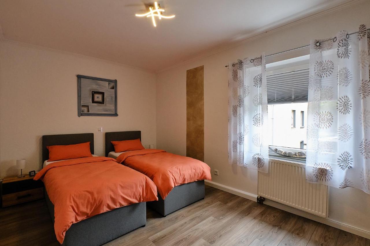 Ferienwohnung Mitten Im Pott บอททรอพ ภายนอก รูปภาพ